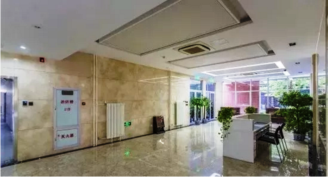 萬平超低溫空氣源熱泵采暖項(xiàng)目內(nèi)景 萬平超低溫空氣源熱泵采暖項(xiàng)目內(nèi)景